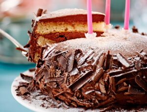 Gâteaux d'anniversaire pour enfant : 5 recettes saines et rigolotes : Femme  Actuelle Le MAG