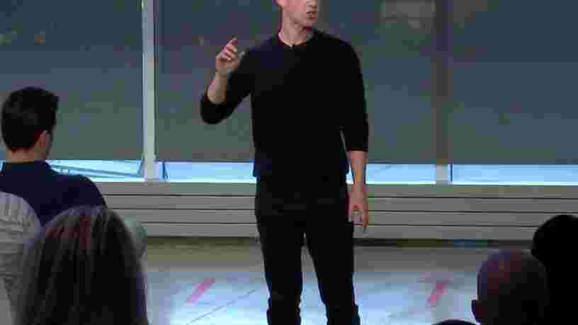 Voici ce qu'a dit Mark Zuckerberg lors de la session de questions-réponses qu'il a diffusé en direct sur Facebook