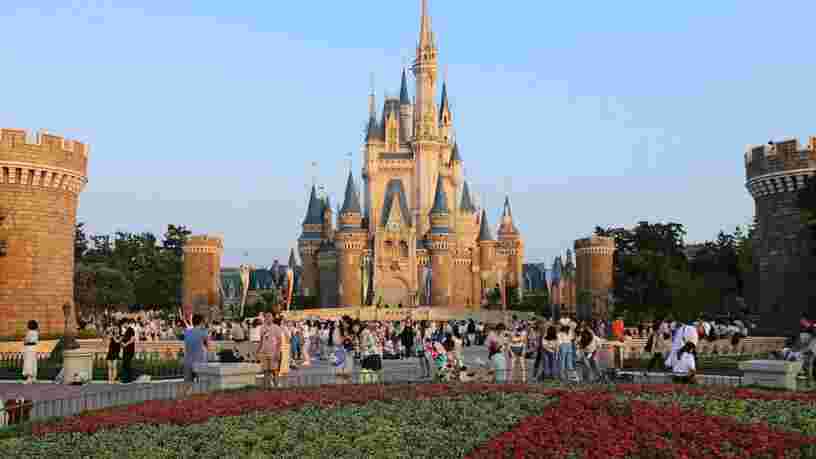 Disney a créé des robots cascadeurs qui peuvent prendre des poses de superhéros dans les airs