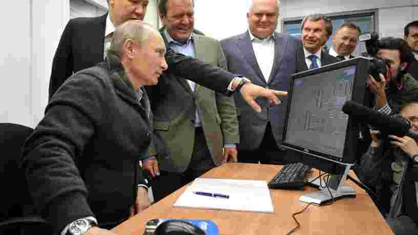 Vladimir Poutine utiliserait une ancienne version de Windows, plus vulnérable au piratage