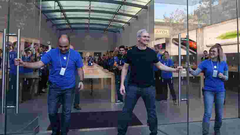Tim Cook a gagné 200 fois le salaire médian chez Apple l'an dernier