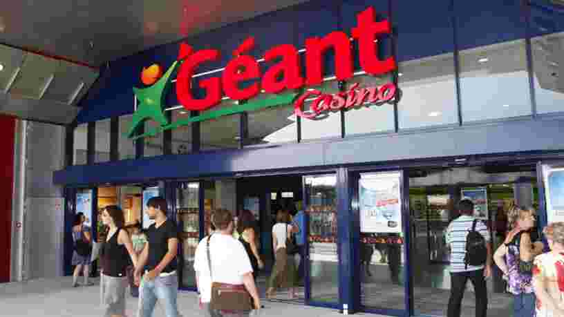 Un Géant Casino affiche par erreur des télés à 30 euros, la police obligée d'intervenir pour déloger les clients