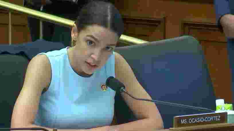 Alexandria Ocasio-Cortez alerte sur la reconnaissance faciale : 'On se croirait dans un épisode de Black Mirror'