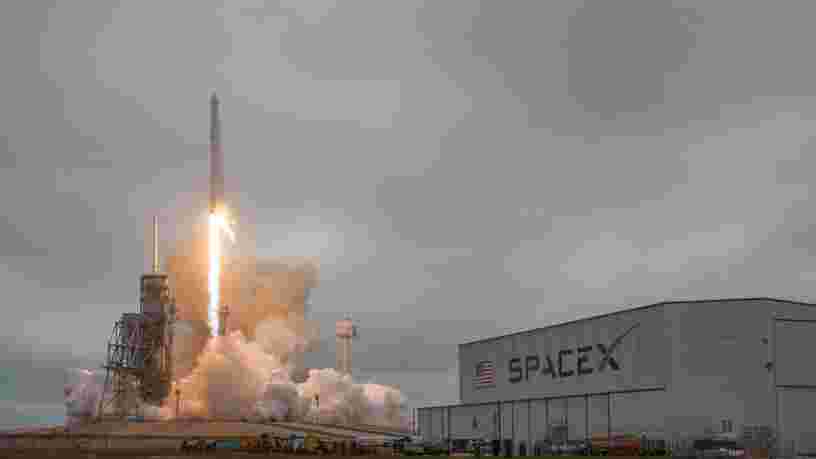 Pourquoi SpaceX va intentionnellement faire exploser une fusée Falcon 9