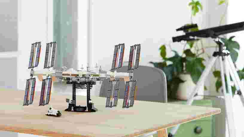 Lego sort une maquette de la Station spatiale internationale et l'envoie dans la stratosphère
