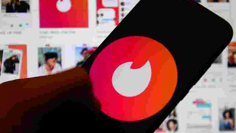 Tinder ajoute un bouton d'appel d'urgence aux États-Unis et va vérifier les profils pour rendre les rendez-vous plus sûrs