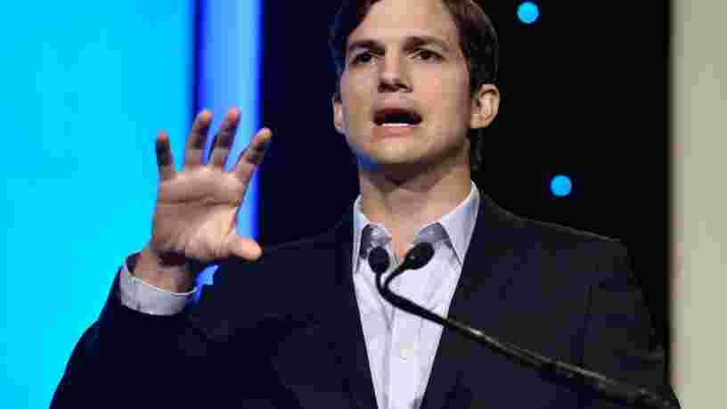 Ashton Kutcher identifie les startups dans lesquelles investir en analysant les écrans d'accueil des smartphones de tout ceux qu'il rencontre