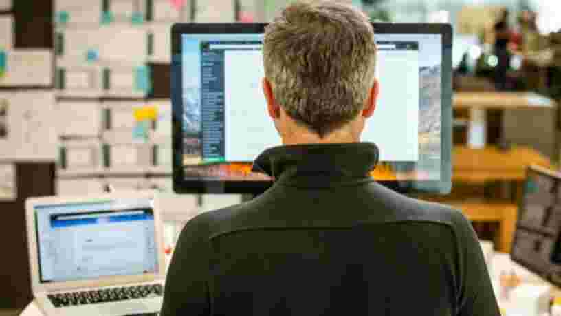 Voici à quoi ressemblent les bureaux de 7 entrepreneurs qui ont réussi