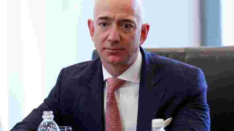 Voici ce que Jeff Bezos a dit à Donald Trump lors de leur premier face-à-face après des mois d'animosité