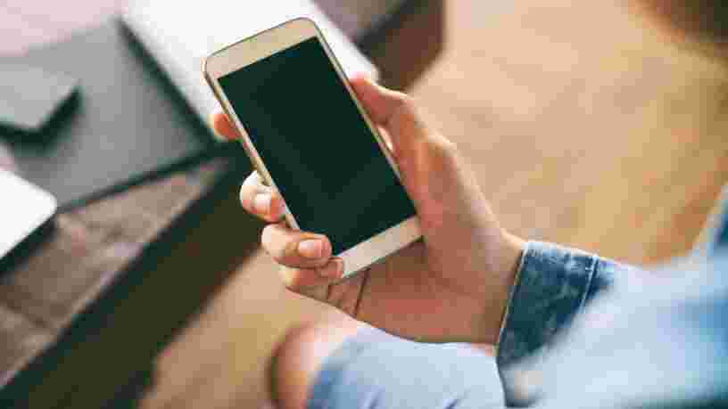 Ces 10 habitudes que vous avez avec votre smartphone et qui sapent votre productivité