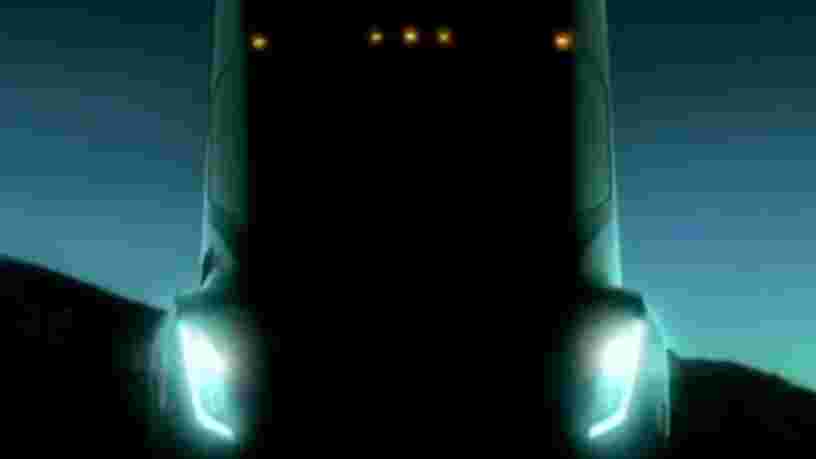 Elon Musk dit qu'il reporte le lancement de ses camions semi-remorque électriques pour se concentrer sur la production des Model 3
