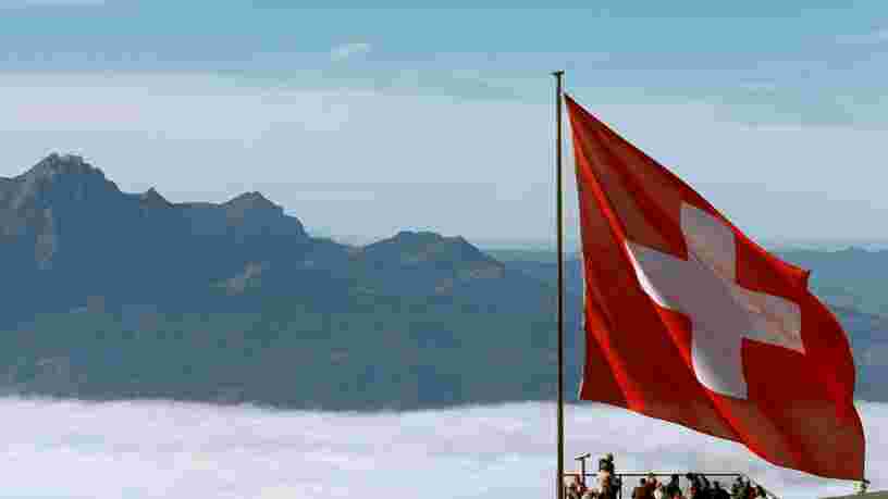 La Suisse pourrait creuser un trou dans les caisses de la France en refusant de révéler l'identité des Français qui possèdent un compte chez UBS