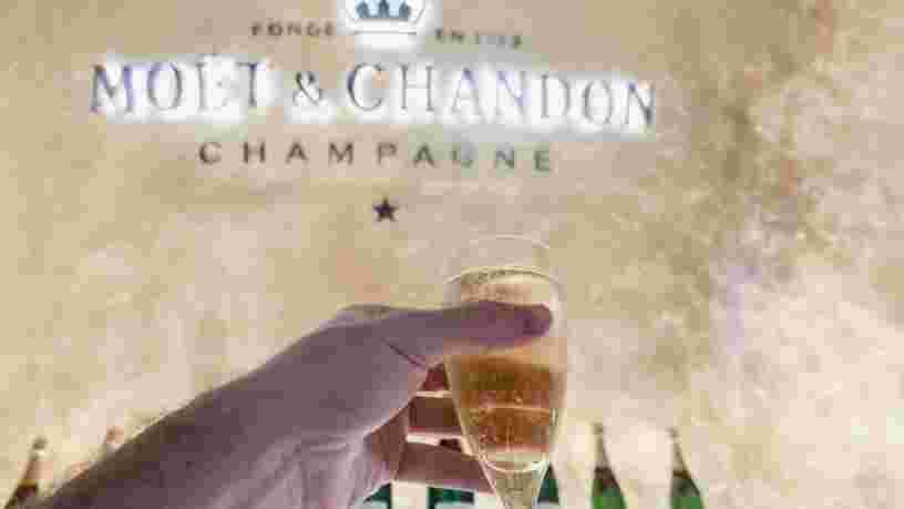 Champagne, massages, restaurants... j'ai passé 4 heures dans le salon Affaires d'Emirates à Dubai