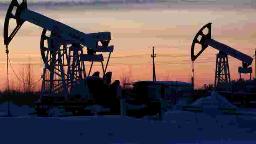 Le pétrole s'enflamme après le premier accord conclu en 15 ans entre la Russie et l'Arabie saoudite pour réduire la production