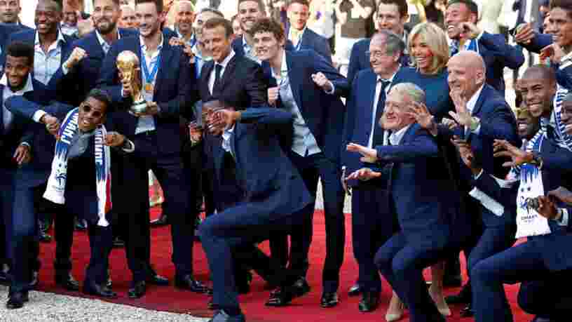 Les 23 champions du monde sont de retour en France — et ces photos montrent l'accueil triomphal réservé par des centaines de milliers de personnes