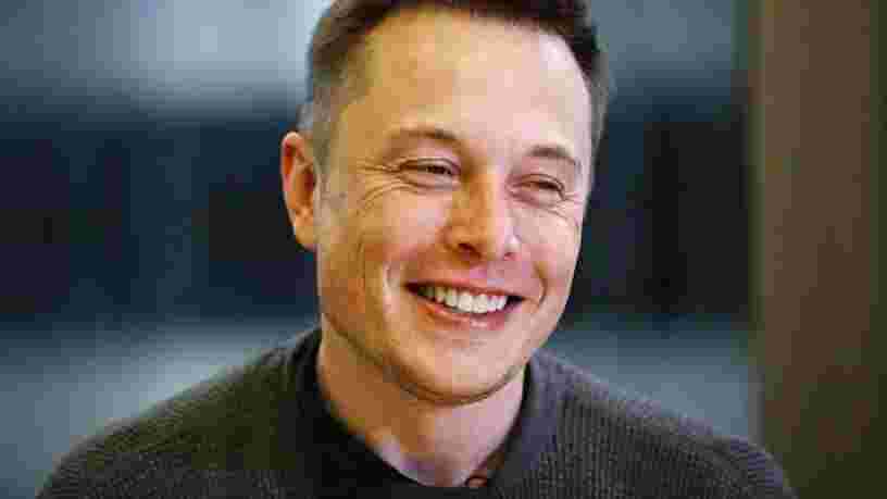 Elon Musk explique pourquoi vivre avec 1$ par jour quand il était étudiant l'a convaincu qu'il pouvait faire ce qu'il voulait de sa vie