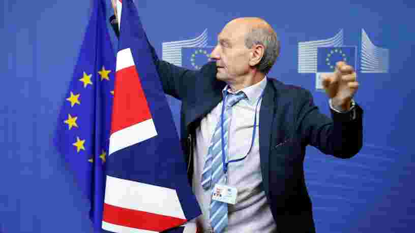 Les bourses de Paris et Francfort mettent la pression sur l'Europe pour retirer à Londres une activité financière cruciale