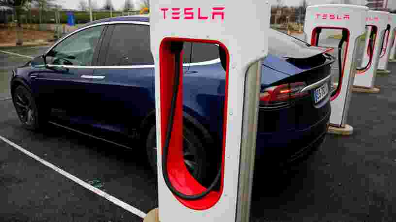 Tesla a décidé de vendre sa Model 3 uniquement en ligne. Voici les magasins français menacés de fermeture