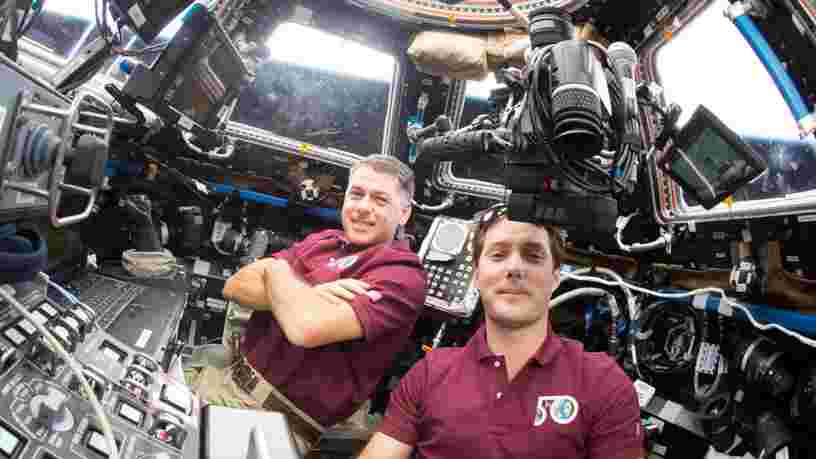 L'astronaute Thomas Pesquet effectue sa première sortie dans l'espace et devient le 4e Français 'marcheur de l'espace'