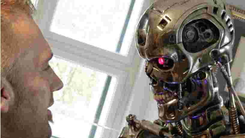 Les algorithmes sont 'une arme de destruction mathématique' qu'il faut encadrer, dit une data scientist à TED