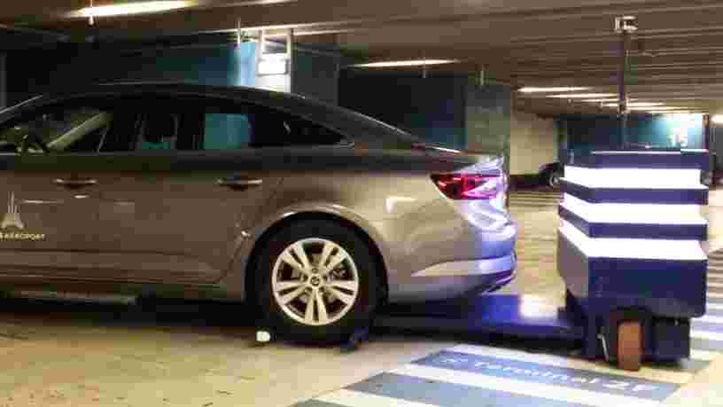 Ce robot-voiturier donne un aperçu du parking du futur