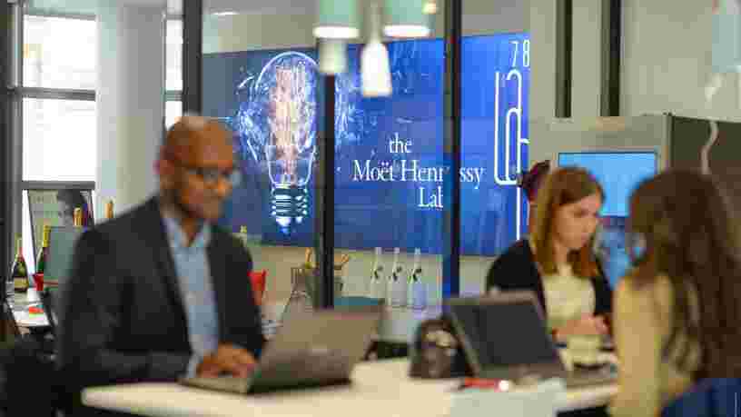 Plongez dans le lab de Moët Hennessy où des startups imaginent le futur des vins et spiritueux de Bernard Arnault