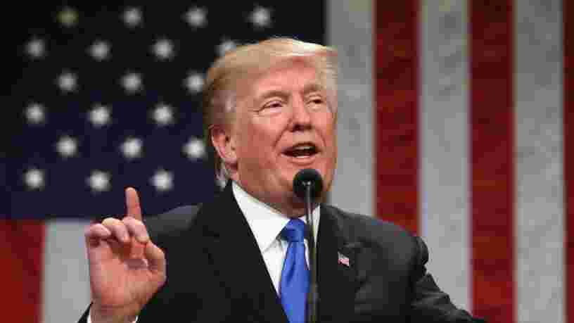 Donald Trump vante un 'nouveau moment américain' dans son premier discours sur l'état de l'Union