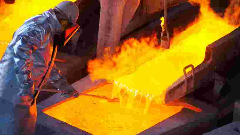On vous présente Glencore, un géant minier épinglé pour ses 107 sociétés offshore mais qui va gagner des milliards avec votre addiction aux technos du futur