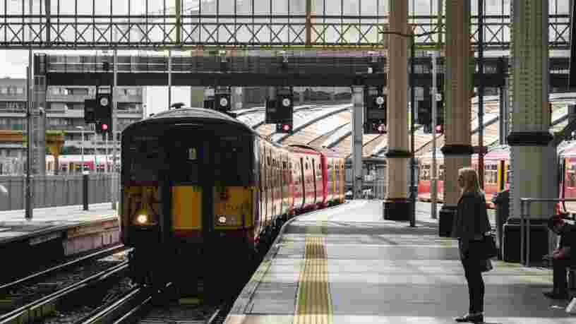 Les 13 pays européens où les trains sont le plus à l'heure