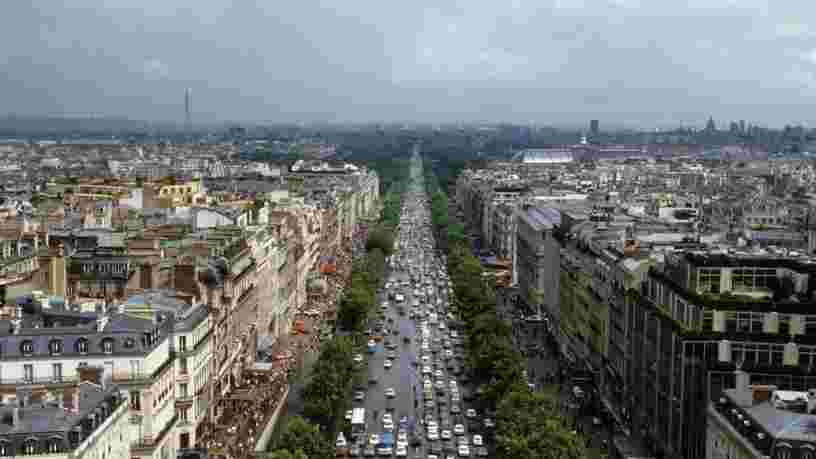 La 'plus belle avenue du monde' se prépare à accueillir Nike, Apple et une piscine à débordement