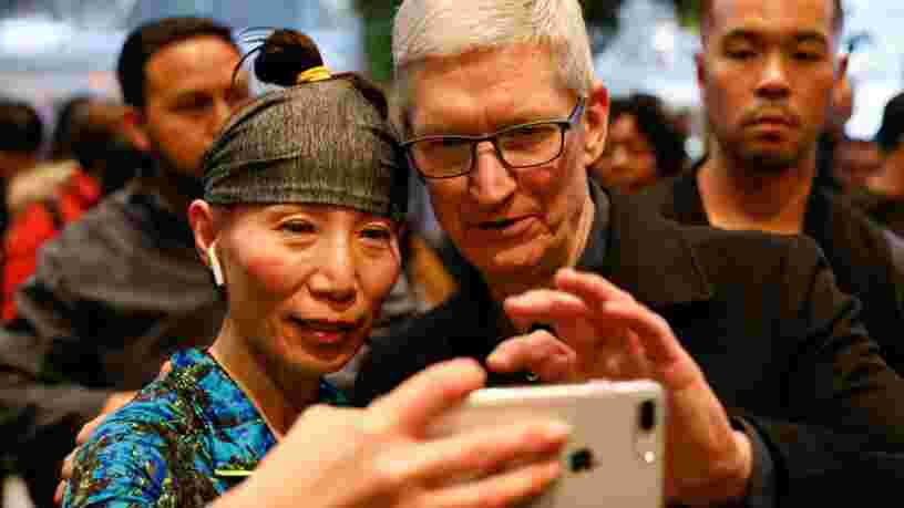 Apple a discrètement acheté une startup qui fabrique des lentilles pour lunettes intelligentes — et cela laisse entrevoir le prochain grand pari de l'entreprise