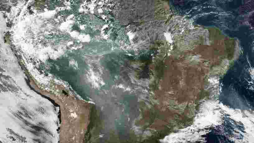 Les incendies en Amazonie sont si importants qu'on voit la fumée depuis l'espace