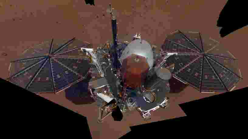 L'atterrisseur InSight de la NASA a pris son premier selfie sur Mars — regardez ce cliché