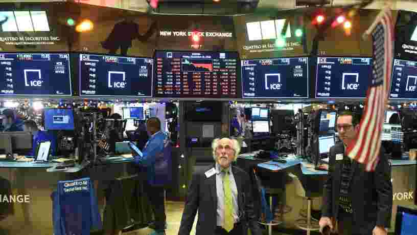 Wall Street enregistre un rebond spectaculaire — le Dow Jones gagne plus de 1000 points