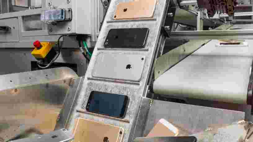 Apple a un nouveau robot destructeur d'iPhone baptisé Daisy qui peut démanteler 200 smartphones par heure