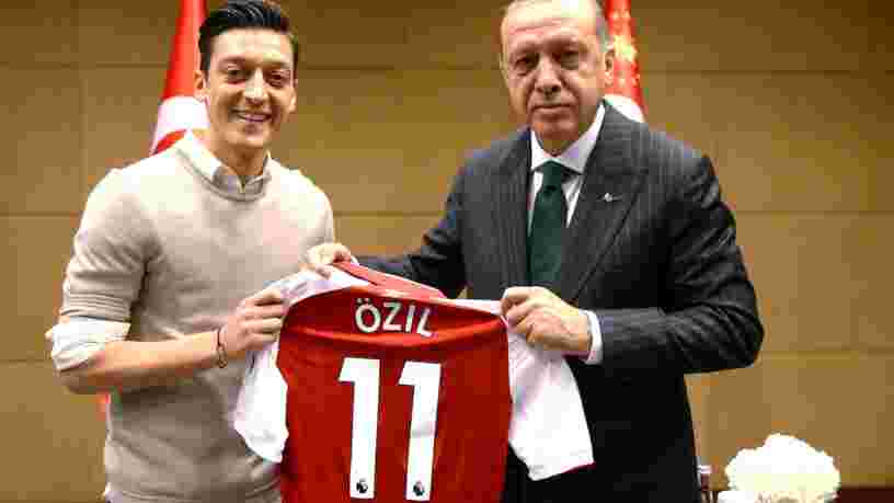 MeTwo: inspirés par Mesut Özil, les internautes allemands partagent sur Twitter leurs expériences de racisme quotidien