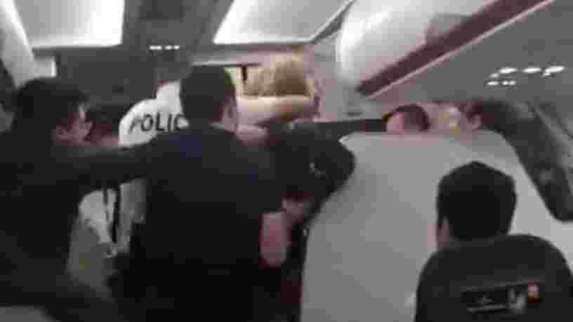 EasyJet demande des poursuites après un violent incident à bord d'un avion au départ de Roissy — une vidéo montre un passager plaqué au sol et menotté par la police