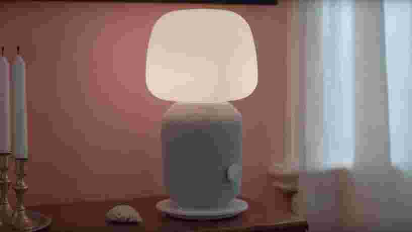 Les enceintes Symfonisk d'IKEA et Sonos débarquent en magasin, sous forme de lampe ou d'étagère