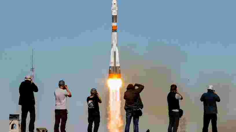 2 astronautes qui devaient rejoindre l'ISS ont dû atterrir en urgence après une panne de moteur sur la capsule Soyouz russe