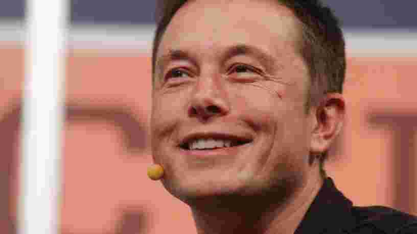 Elon Musk lance le site 'X.com' qu'il a racheté à Paypal récemment