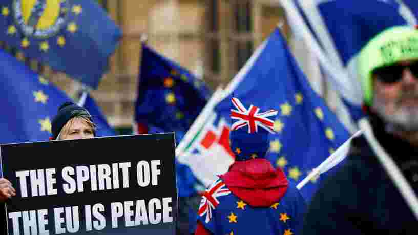 BREXIT: Theresa May obtient une concession à Bruxelles — l'UE et le Royaume-Uni vont continuer les discussions