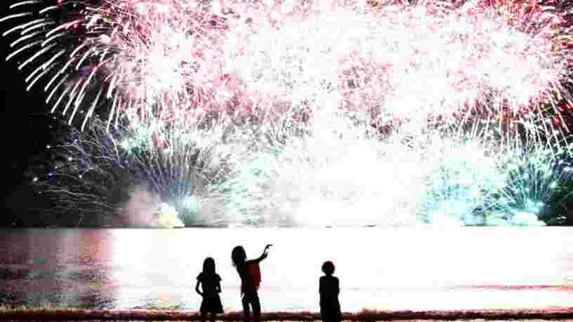 Voici ce qui se passe lorsqu'un feu d'artifice explose, en 5 étapes