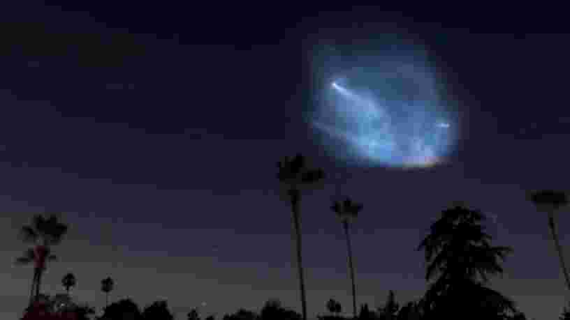 Les images du lancement et de l'atterrissage d'une fusée SpaceX en Californie ont quelque chose d'envoûtant — regardez