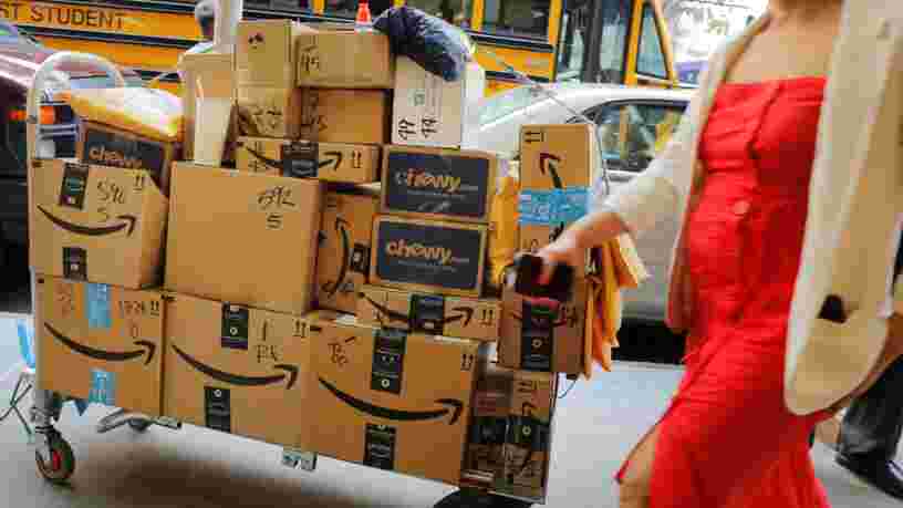Amazon fait le choix de réduire encore ses délais de livraison et sa marge trinque