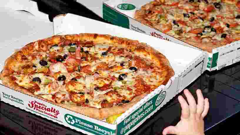 En 2010, un ingénieur a acheté 2 pizzas pour 10.000 bitcoins — elles vaudraient 20M$ aujourd'hui