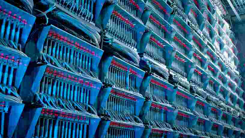Le spécialiste français de l'hébergement de sites internet persuade JP Morgan et plusieurs banques de lui prêter 400M€ pour financer ses datacenters