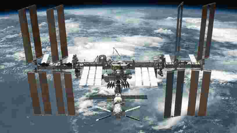 L'administration Trump envisage de confier la gestion de la Station spatiale internationale à une entité privée en 2025 — mais il y a 2 choses qui rendraient la transition compliquée