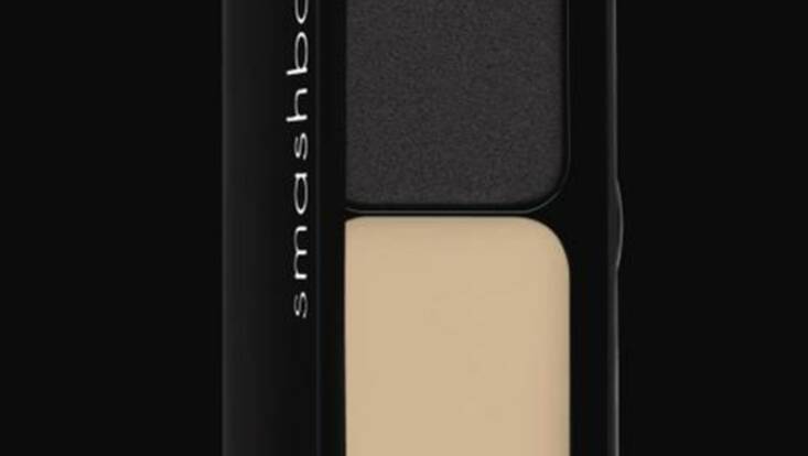 Un fond de teint compact 5 en 1 par Smashbox