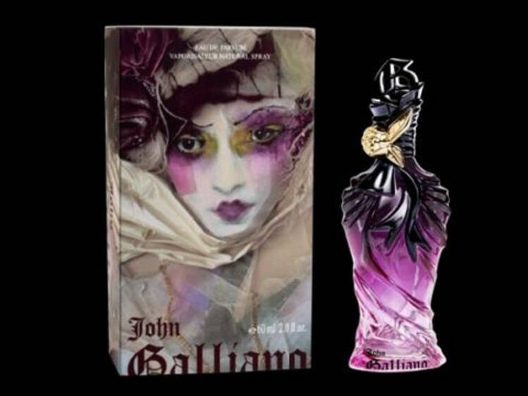 Un Testeuses Tout Dans John Galliano De Parfum Les L'univers Lq3ARc54j