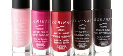 Ecrinal lance sa première ligne de vernis colorés